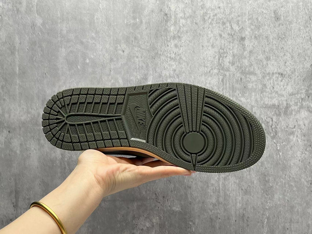Travis Scott x Air Jordan 1 Low OG SP 'Medium Olive'