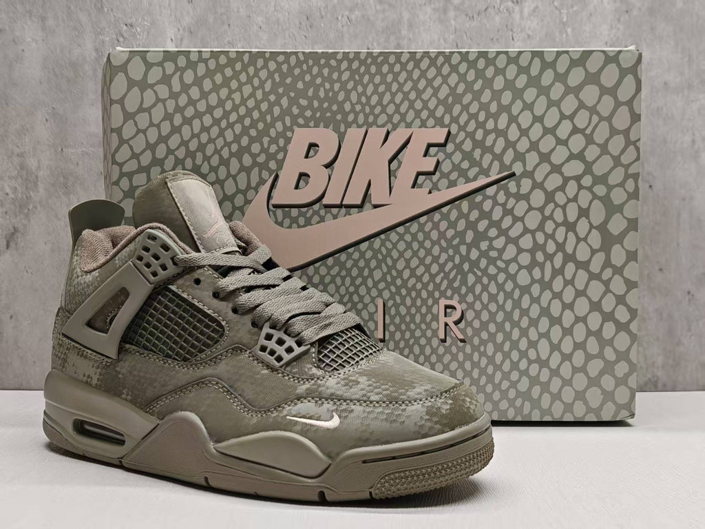 Air Jordan 4 Retro 'Military Black'