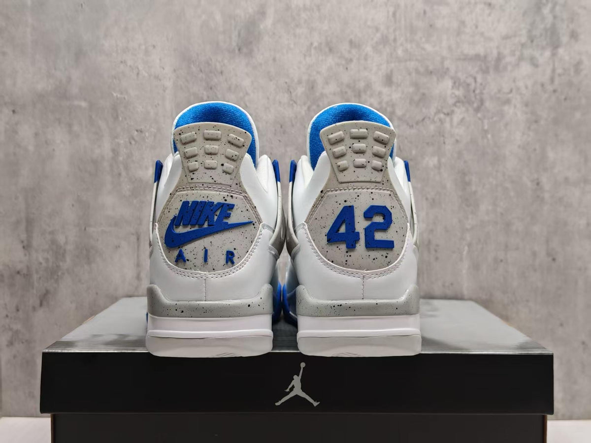Air Jordan 4 Retro 'Military Blue' (2006)