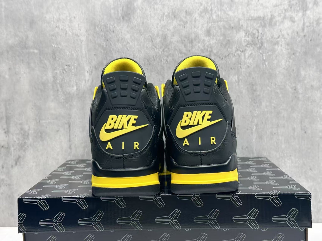 Air Jordan 4 Retro 'Thunder'