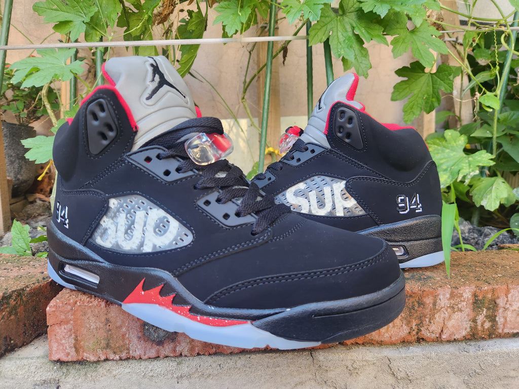 Air Jordan 5 Retro x Supreme 'Black' (2015)