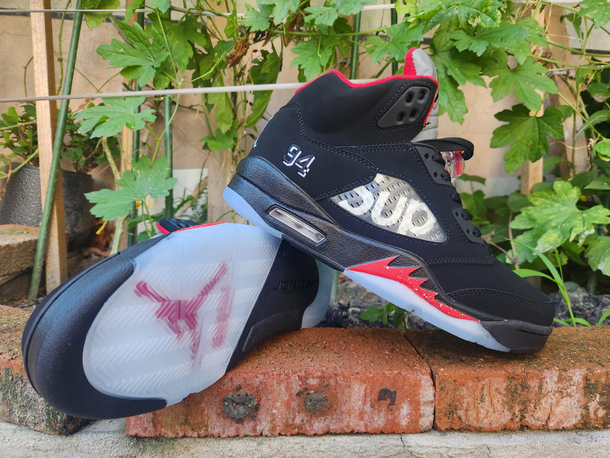 Air Jordan 5 Retro x Supreme 'Black' (2015)