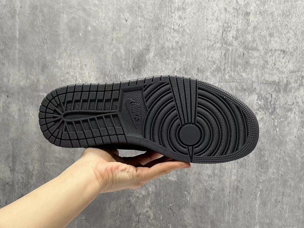 Travis Scott x Air Jordan 1 Low OG SP 'Black Phantom'