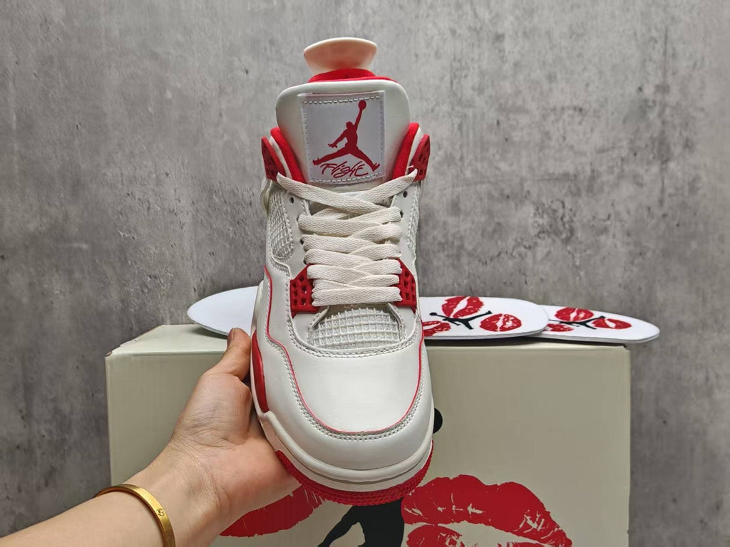 Air Jordan 4 Retro 'Valentine's Day Sierra Red' (2026)