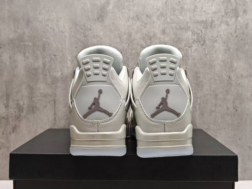 Women's Air Jordan 4 Retro 'Frozen Moments'