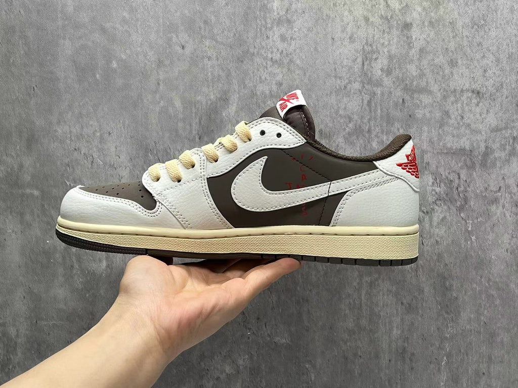 Travis Scott x Air Jordan 1 Low OG 'Mocha' 2019