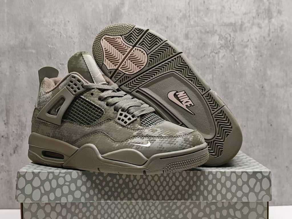 Air Jordan 4 Retro 'Military Black'