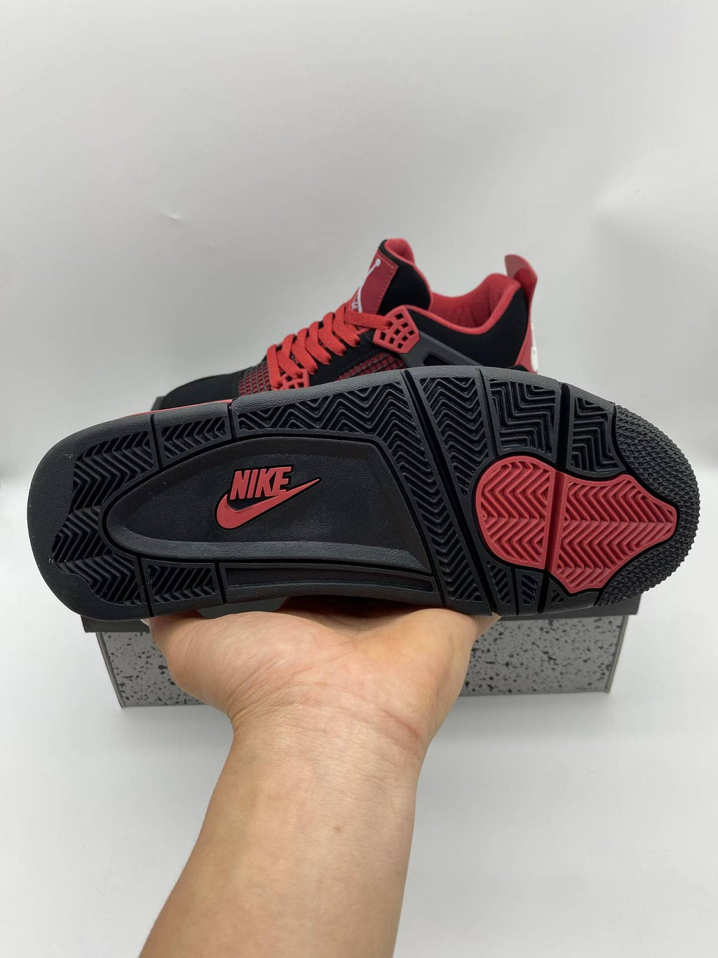 Air Jordan 4 Retro 'Red Thunder'