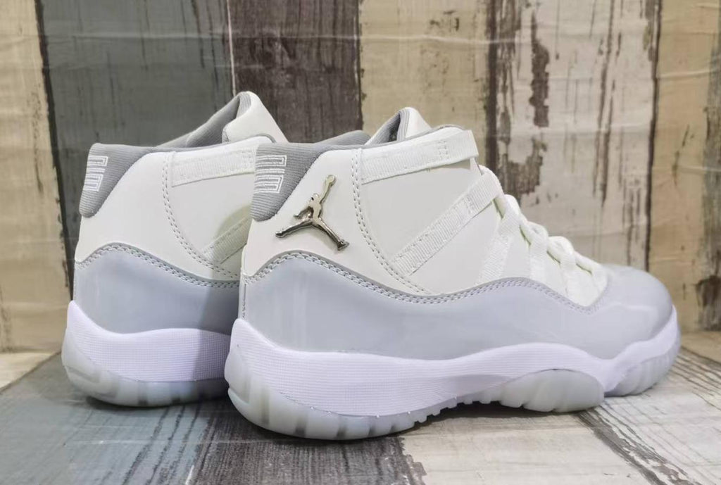 Air Jordan 11 Retro 'Sail' Velvet