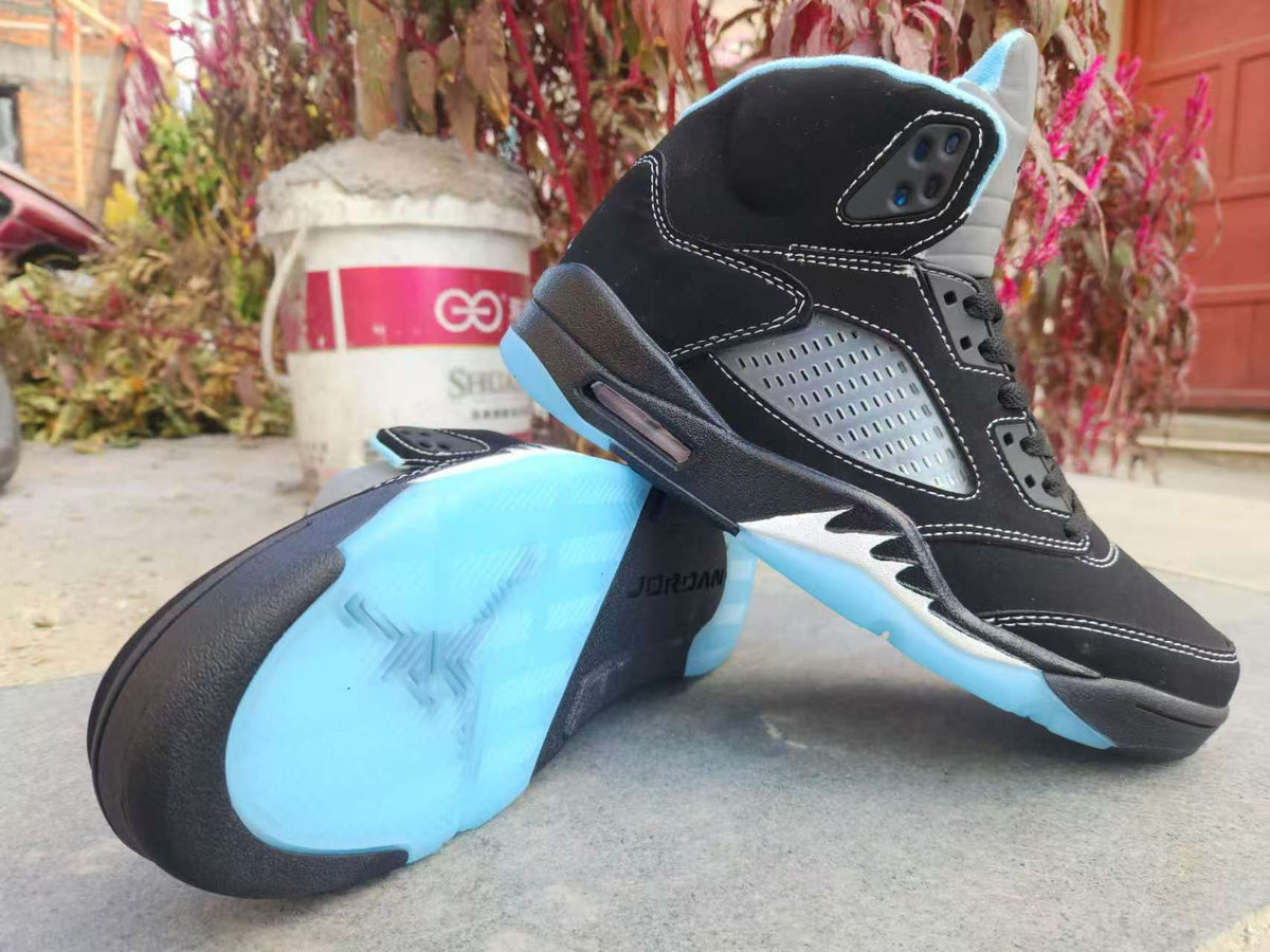 Air Jordan 5 Retro 'Black University Blue'