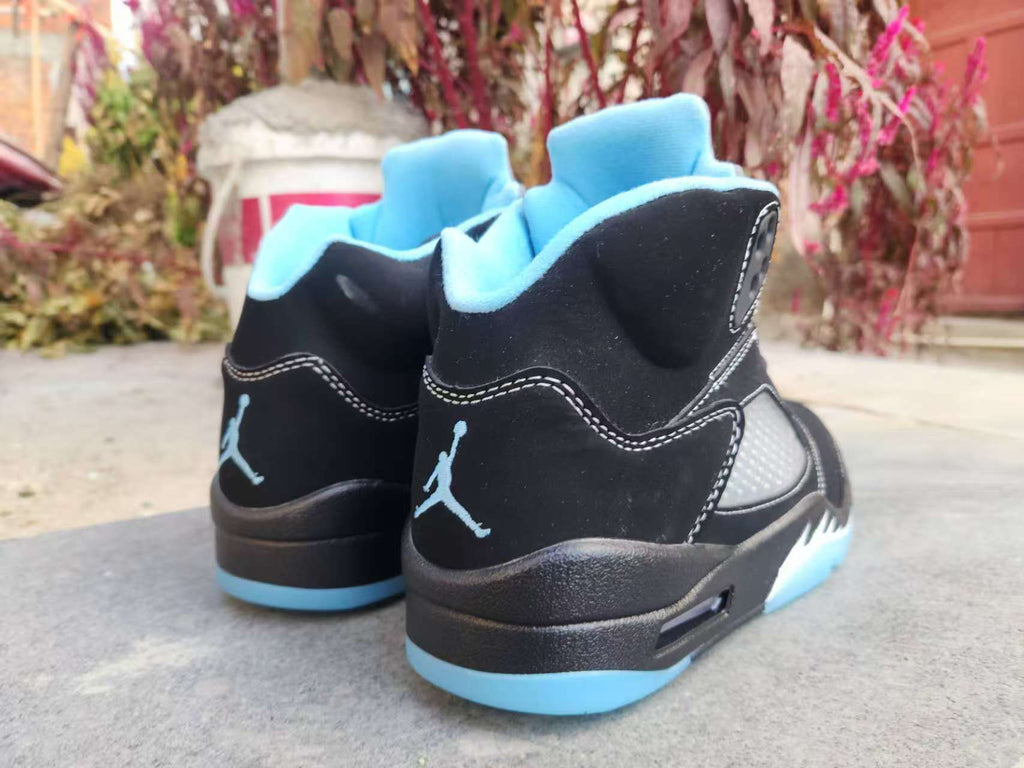 Air Jordan 5 Retro 'Black University Blue'