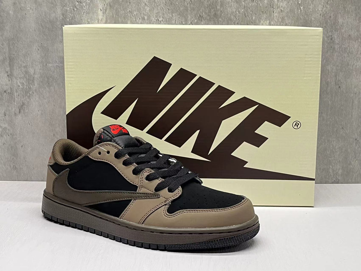 Air Jordan 1 High Dior Reverse Swoosh Low-Top Sneakers