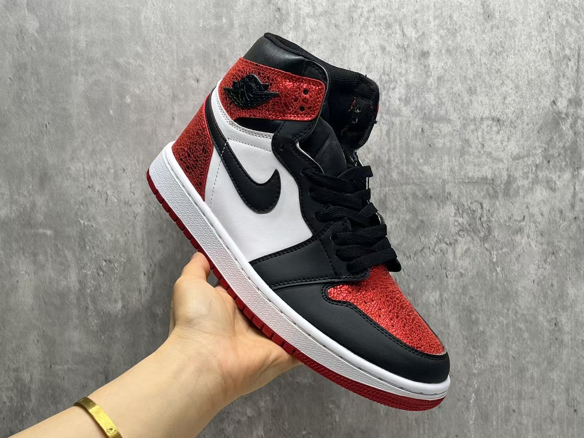 Air Jordan 1 High OG – White / Varsity Red / Black 'Bred Toe'
