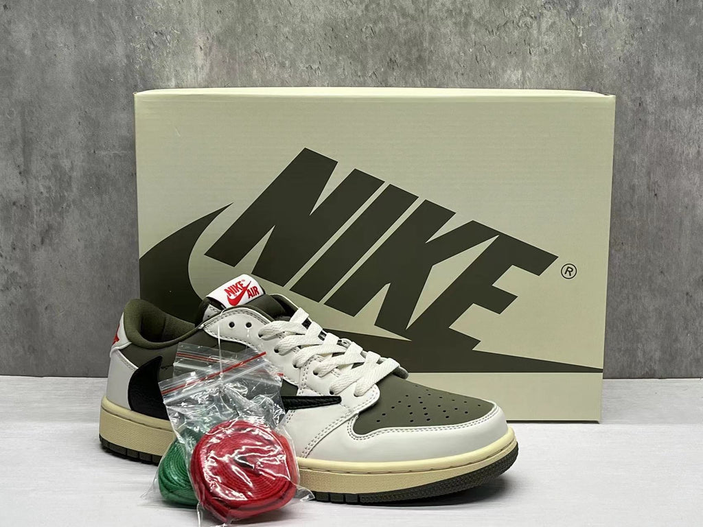 Travis Scott x Air Jordan 1 Low OG SP 'Medium Olive'