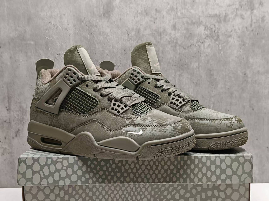 Air Jordan 4 Retro 'Military Black'